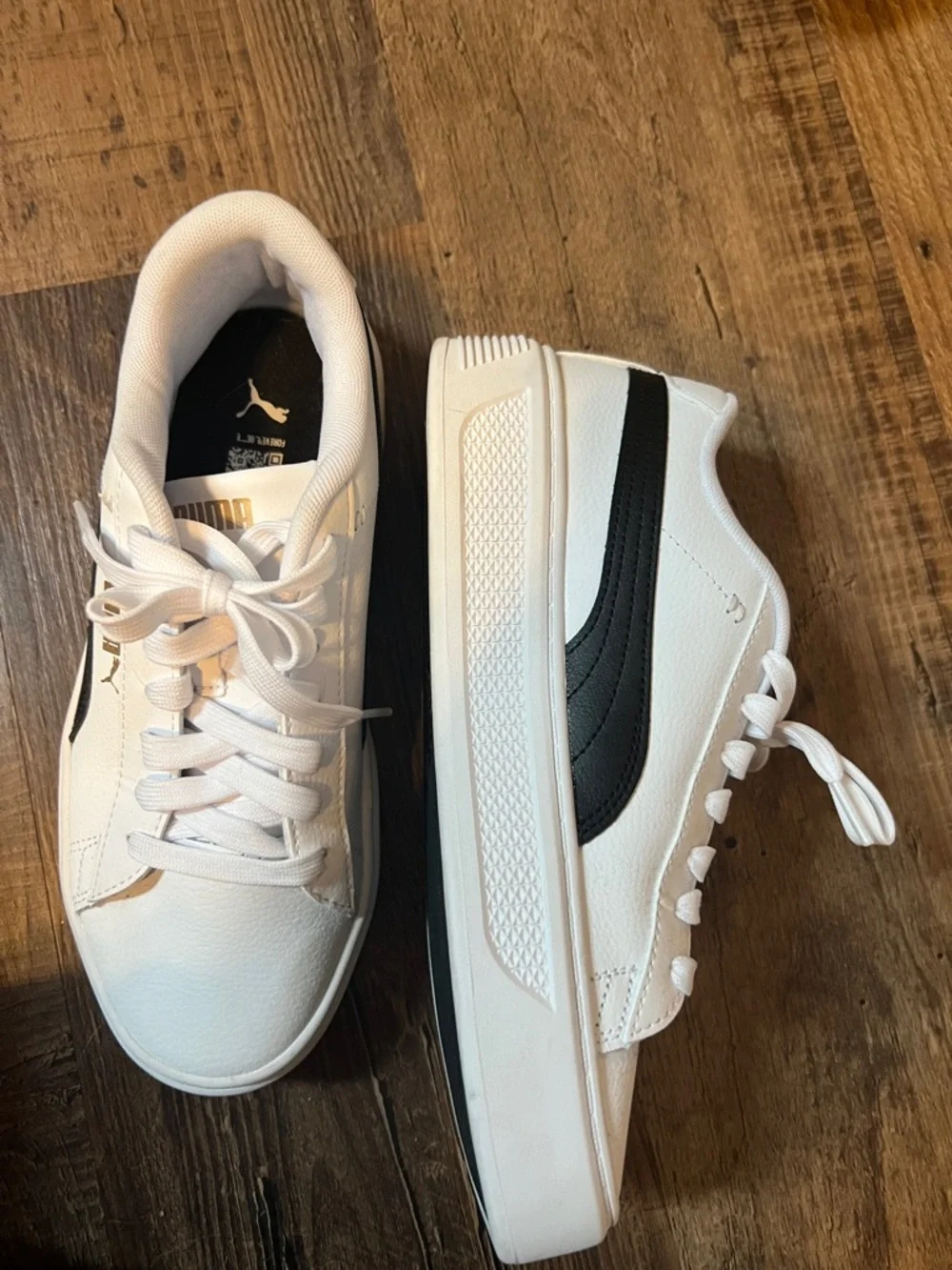 Puma White Sneakers with Gold Accents - Picture 3 of 3